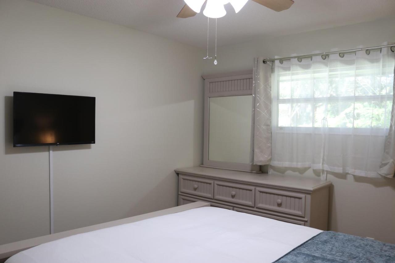 Hidden Sapphire-Apartment With Kitchen And Laundry Lakeland Buitenkant foto